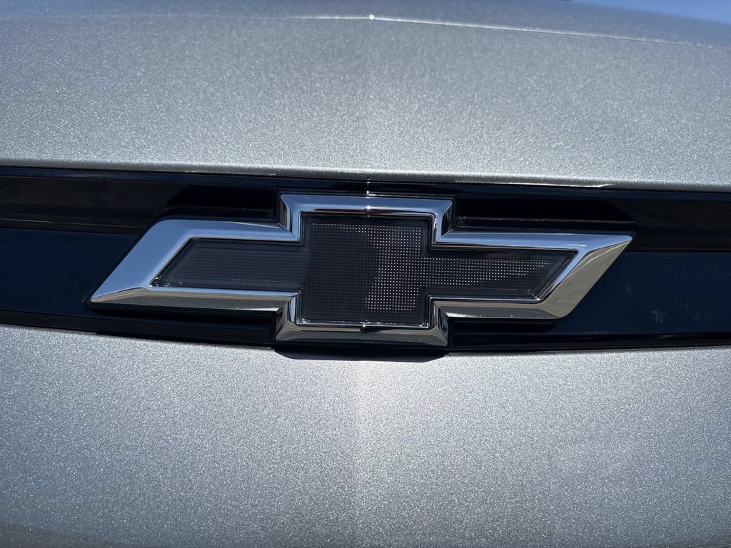 New 2027 Chevrolet Bolt LT w/ LPO, All-Weather Package FWD image 31