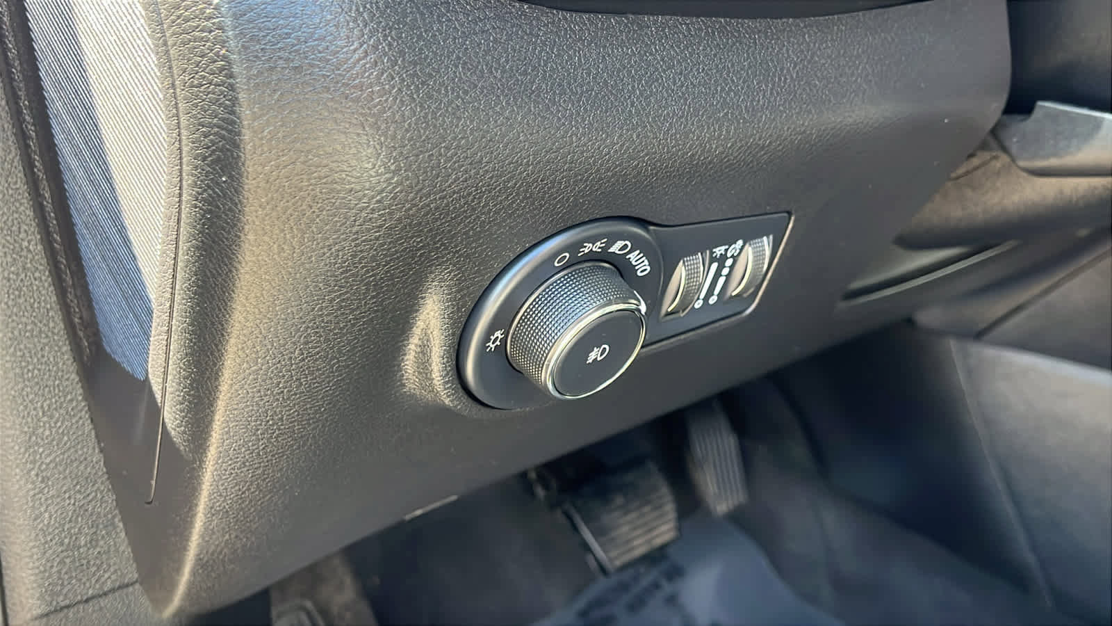 Used 2022 Jeep Compass Latitude AWD/4WD image 24