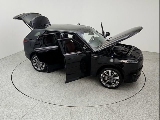 Certified 2024 Land Rover Range Rover Sport Dynamic SE image 22