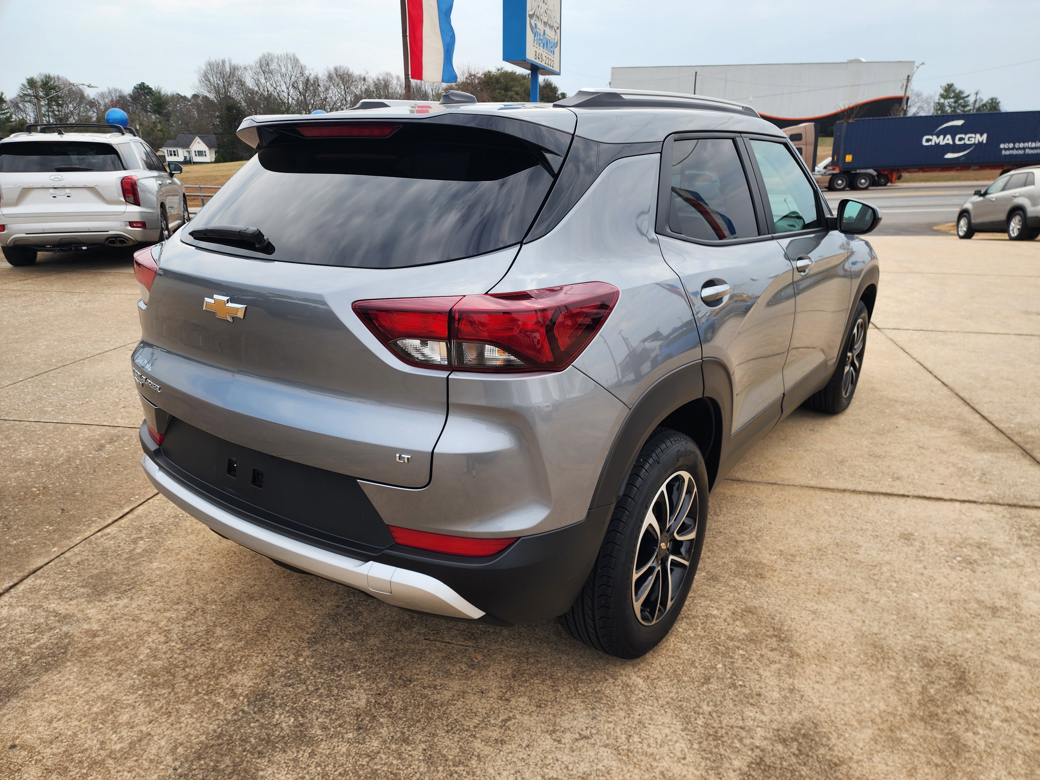 Used 2025 Chevrolet TrailBlazer LT image 4