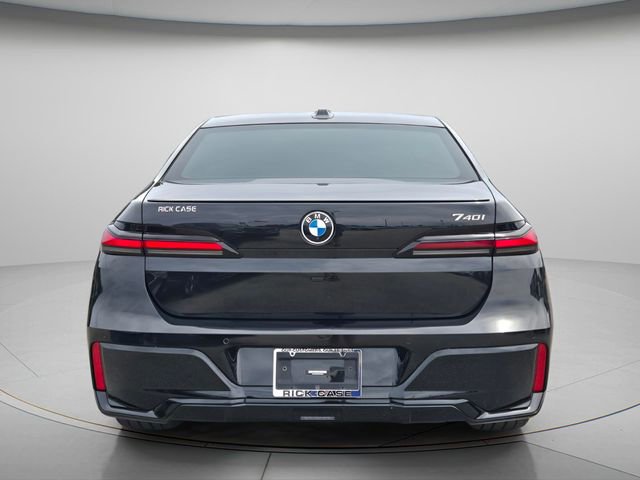 Used 2023 BMW 740i RWD image 6