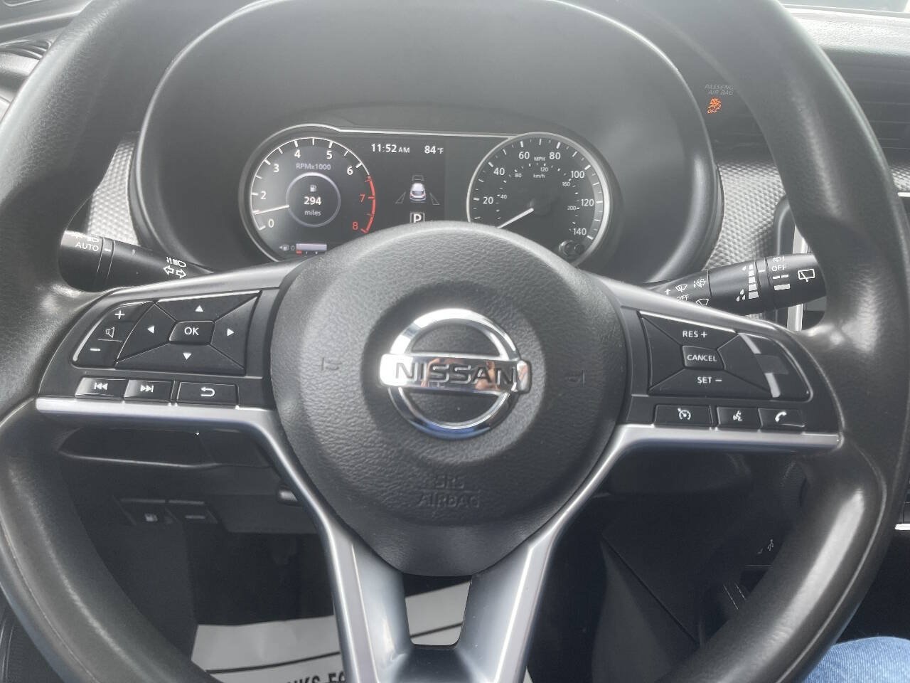 Used 2018 Nissan Kicks SV FWD image 17