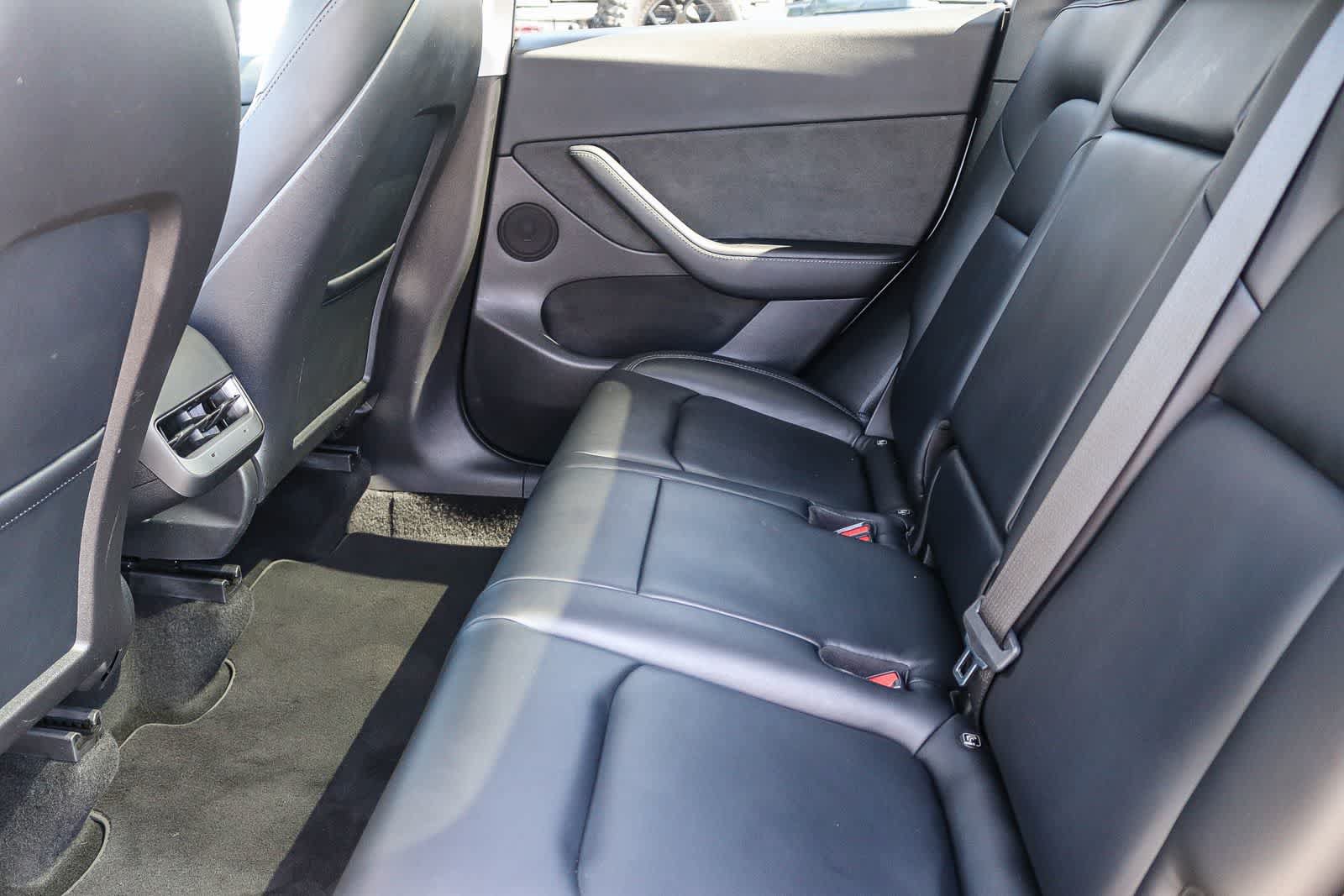 Used 2022 Tesla Model Y Performance AWD/4WD image 14