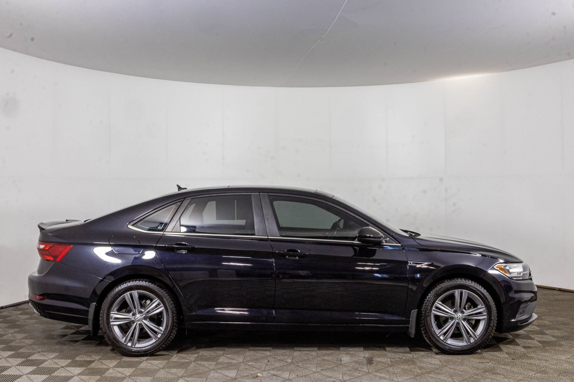 Used 2020 Volkswagen Jetta R-Line FWD image 14