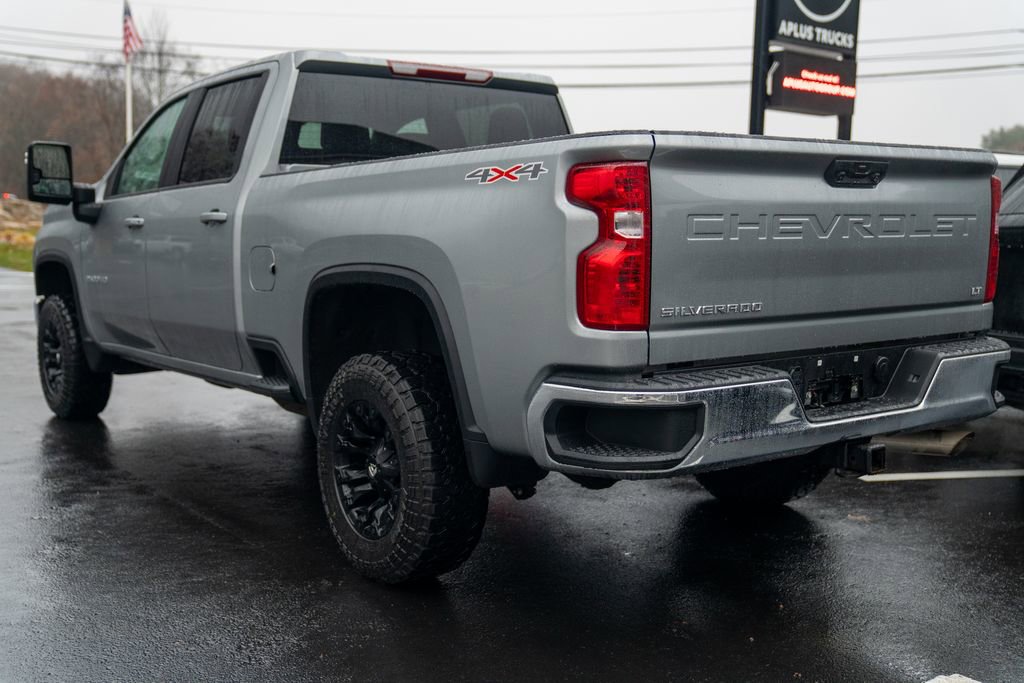 Used 2025 Chevrolet Silverado 2500 LT w/ Convenience Package image 5