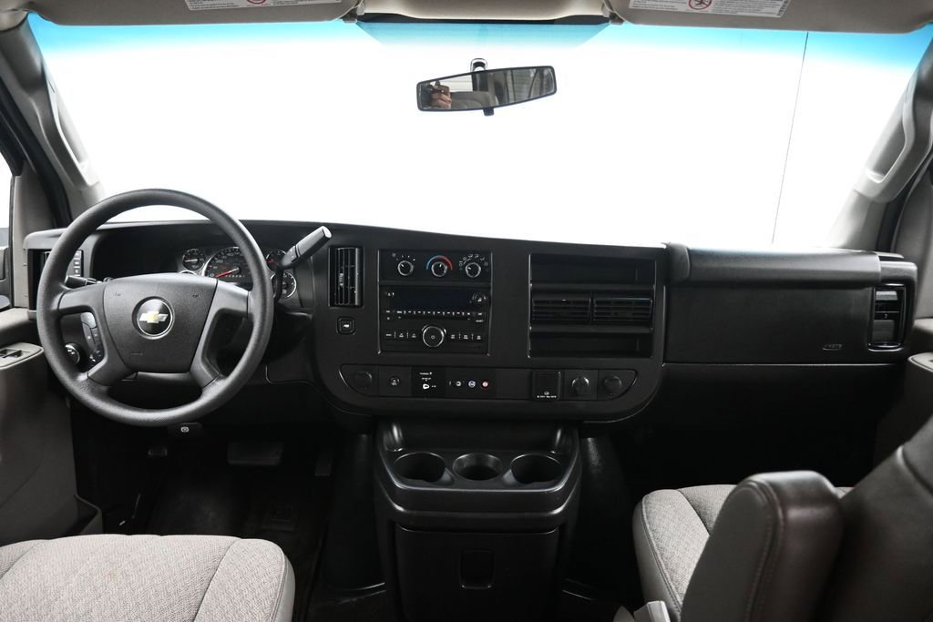 Used 2017 Chevrolet Express 3500 LT w/ LT Preferred Equipment Group RWD image 32