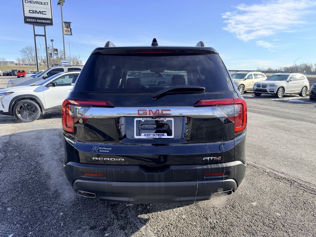 Used 2022 GMC Acadia AT4 image 5