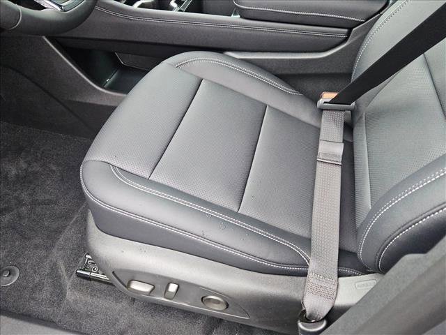 New 2026 Chevrolet Traverse LT w/ Driver Confidence Package image 4