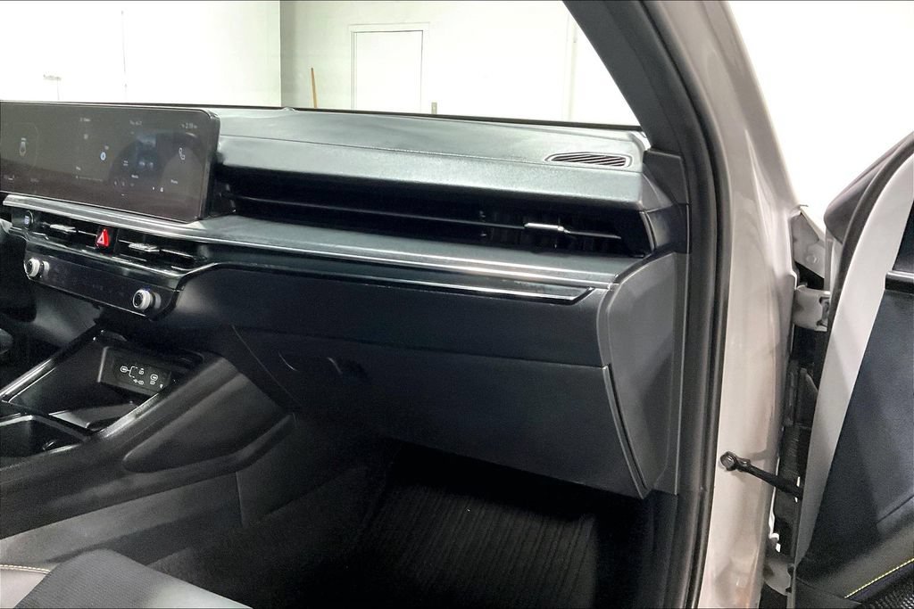 Used 2025 Kia K5 GT w/ GT1 Package FWD image 19