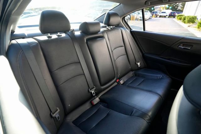 Used 2015 Honda Accord Touring image 23