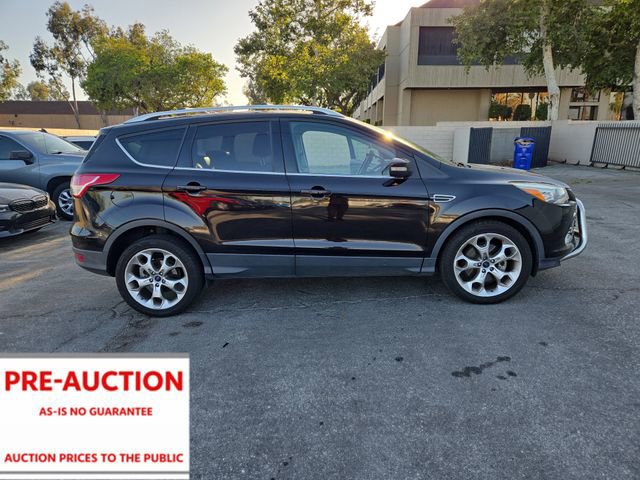 Used 2013 Ford Escape Titanium w/ Class II Trailer Tow Pkg FWD image 2