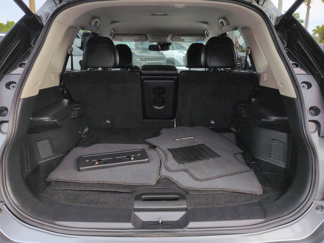 Used 2018 Nissan Rogue SL AWD/4WD image 13
