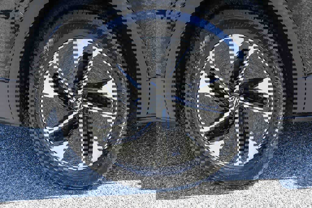 Used 2022 Volkswagen ID.4 Pro S image 10