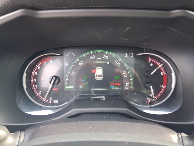Used 2025 Toyota RAV4 XLE w/ Convenience Package FWD image 17
