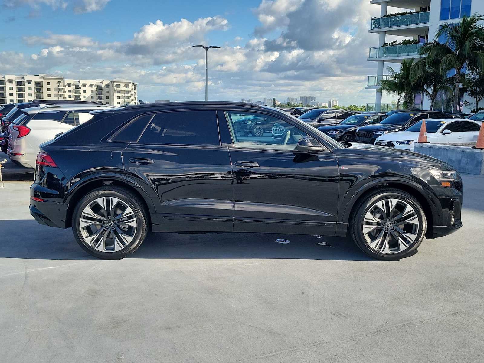 New 2026 Audi Q8 Premium Plus image 7
