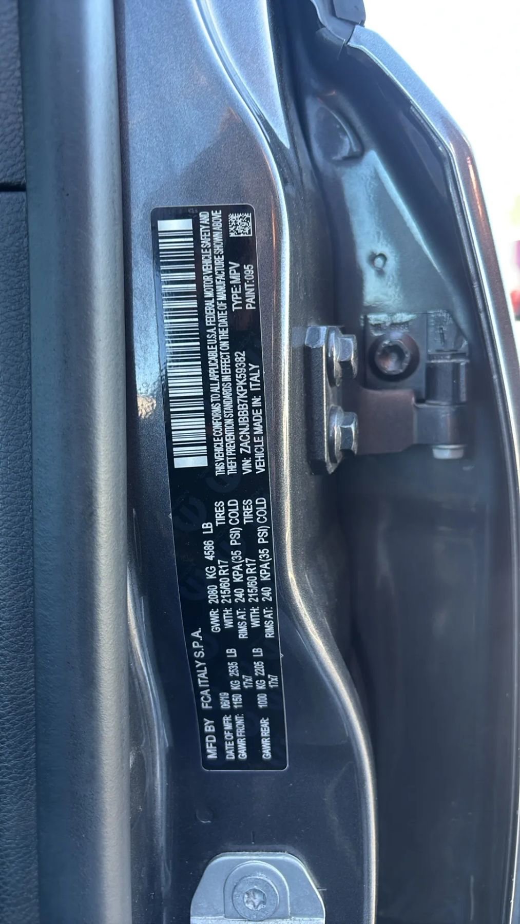 Used 2019 Jeep Renegade Latitude AWD/4WD image 27
