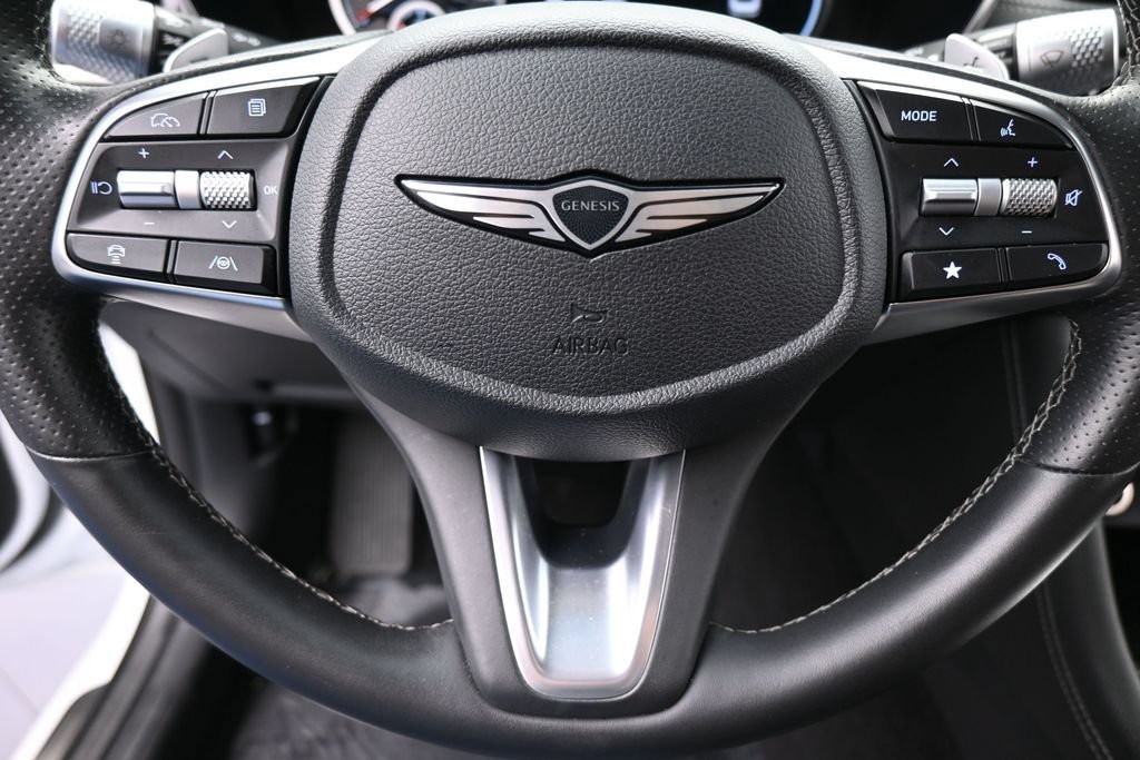 Used 2025 Genesis G70 2.5T RWD image 33