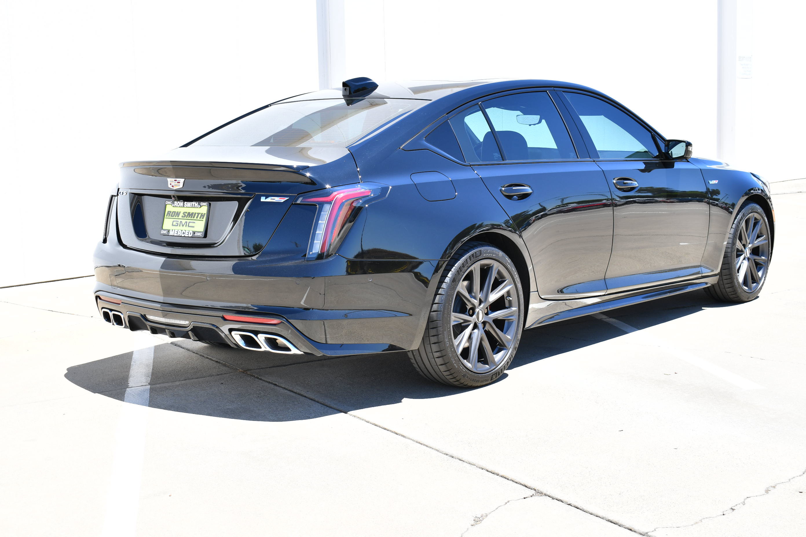 Used 2026 Cadillac CT5 V w/ Technology Package RWD image 8