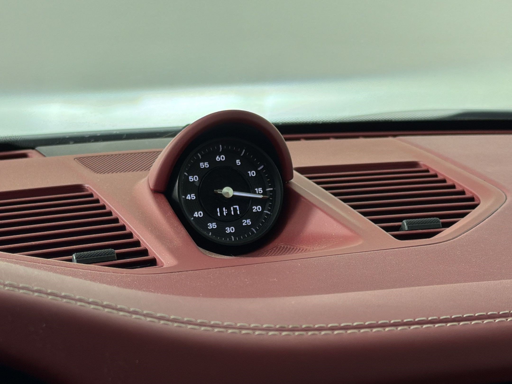 Certified 2026 Porsche 911 Carrera GTS RWD image 28