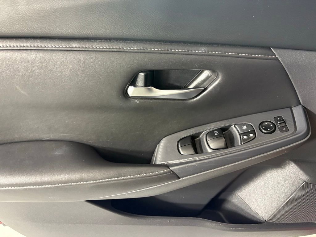 Used 2023 Nissan Sentra SV FWD image 22