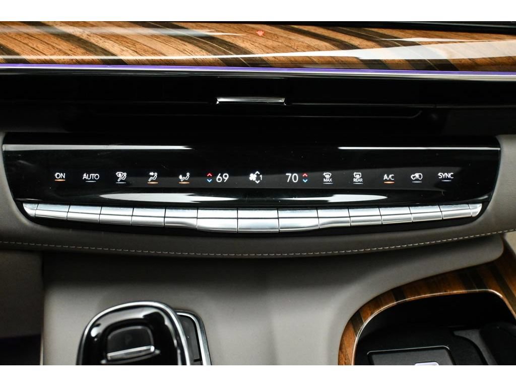 Used 2024 Cadillac Escalade Sport Platinum w/ LPO, ONYX Package AWD/4WD image 51