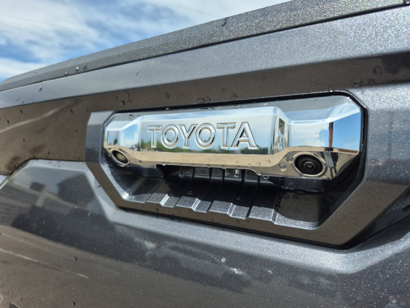 Certified 2025 Toyota Tundra Limited AWD/4WD image 22