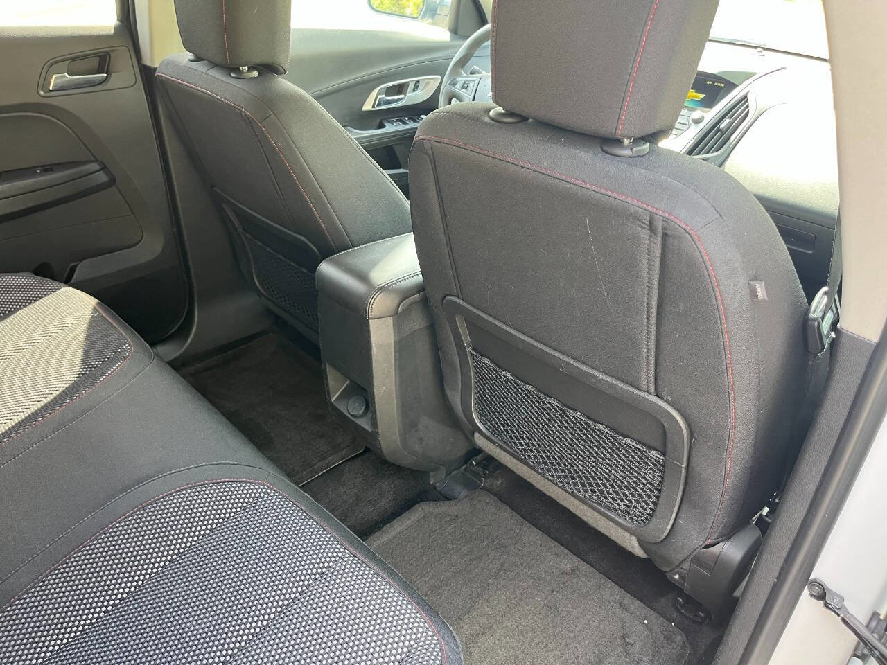 Used 2017 Chevrolet Equinox LS FWD image 21