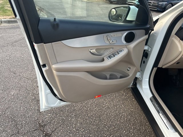 Used 2019 Mercedes-Benz GLC 300 image 13