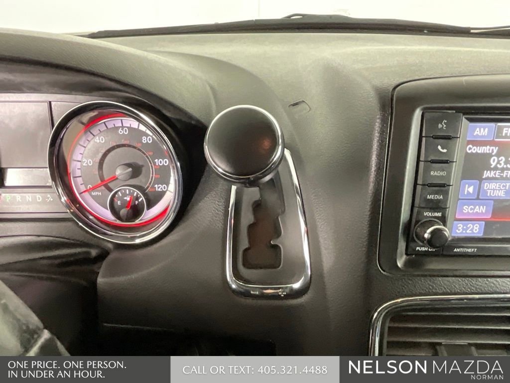 Used 2018 Dodge Grand Caravan SXT image 35