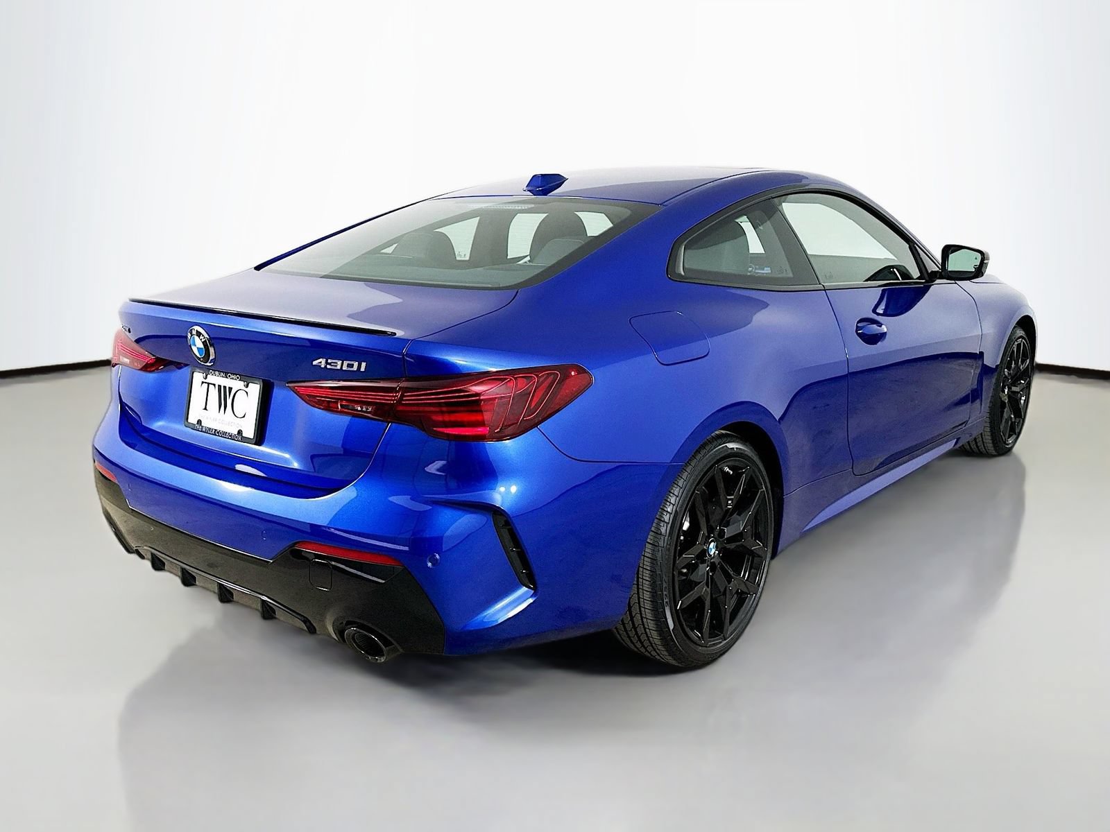 New 2026 BMW 430i xDrive Coupe AWD/4WD image 5