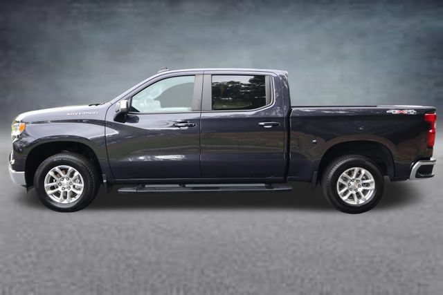 Used 2024 Chevrolet Silverado 1500 LT w/ Protection Package AWD/4WD image 4