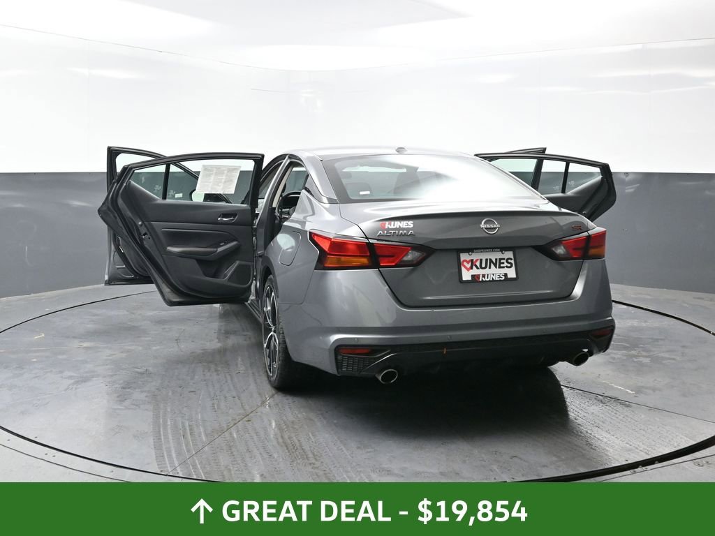 Used 2024 Nissan Altima 2.5 SR image 57