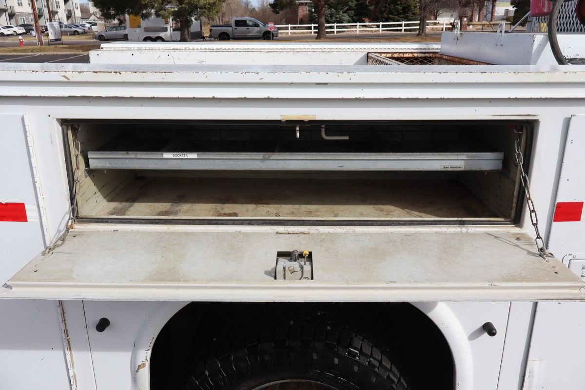 Used 2006 Ford F350 XL image 19