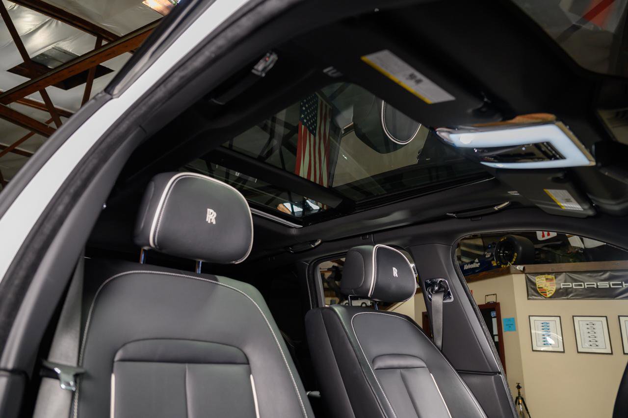 Used 2019 Rolls-Royce Cullinan image 32