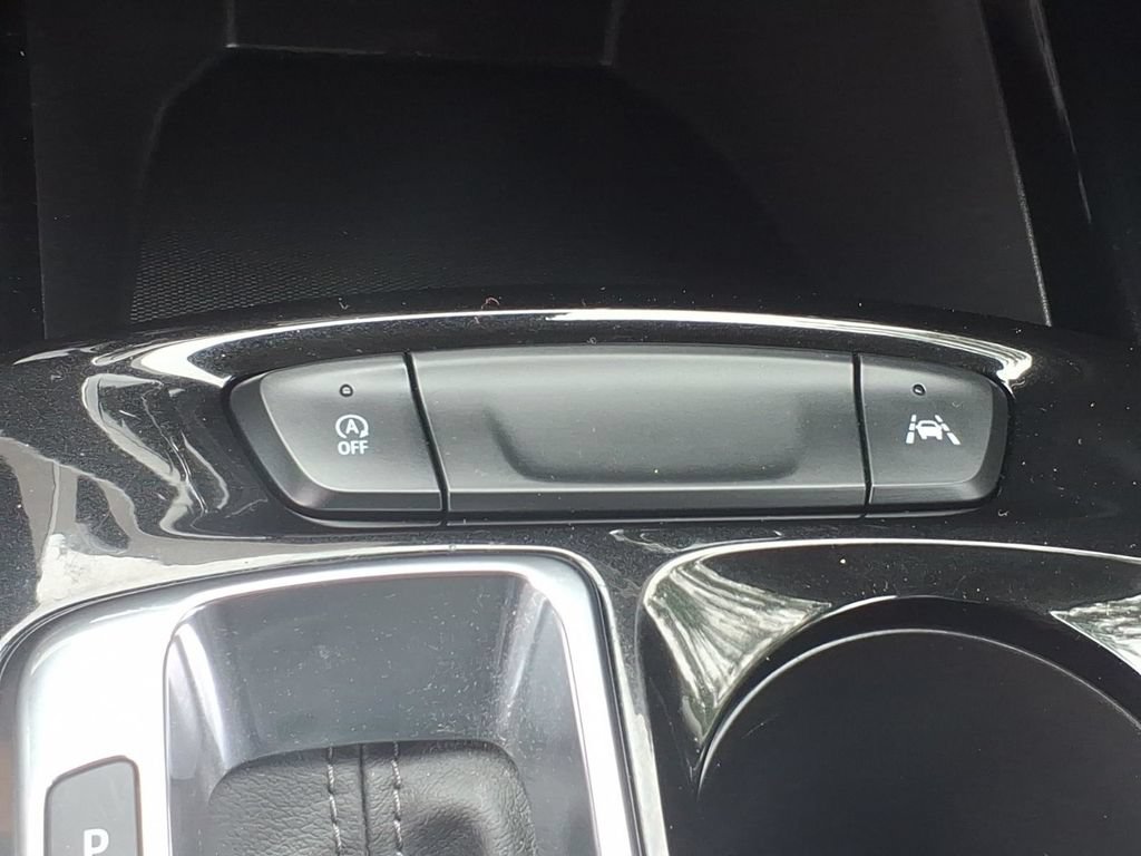 Used 2024 Chevrolet Trax LT w/ LT Convenience Package FWD image 19