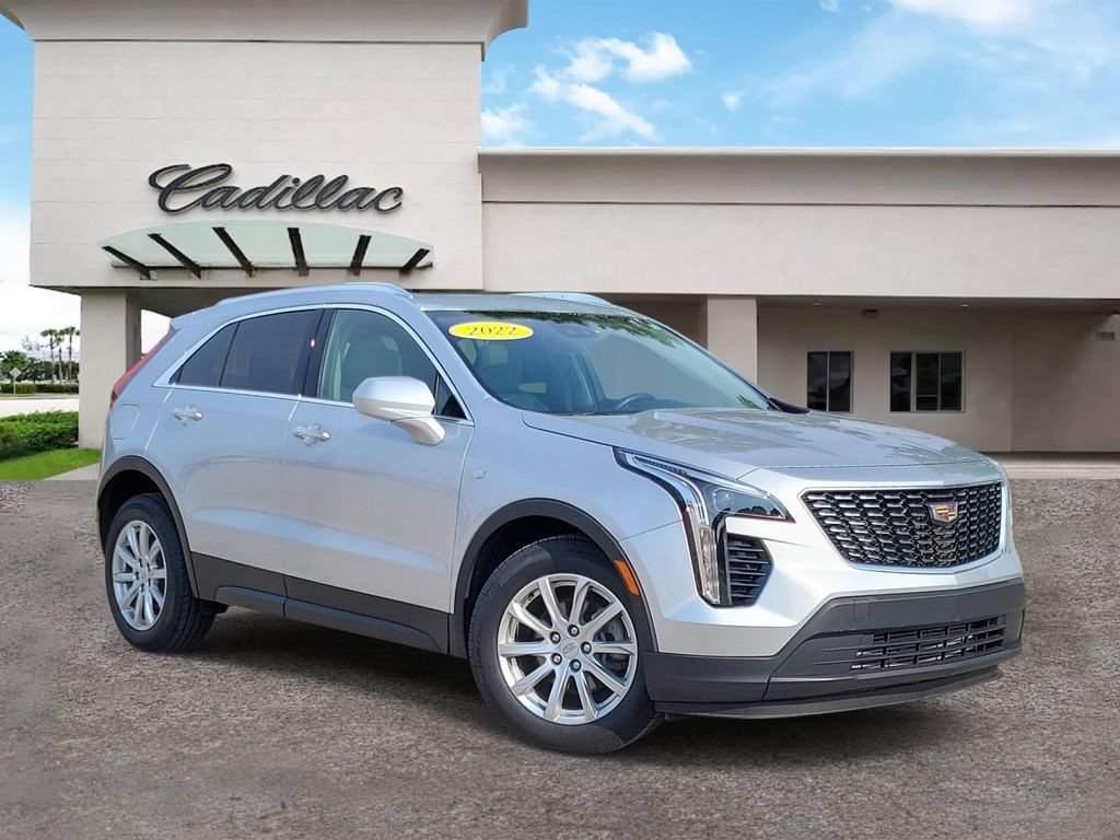 Certified 2022 Cadillac XT4 Luxury w/ Cold Weather Package