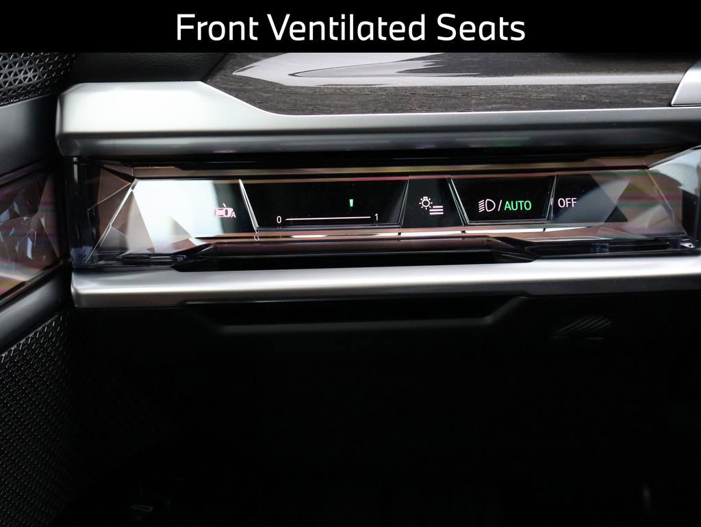 New 2026 BMW 740i xDrive w/ Executive Package image 38