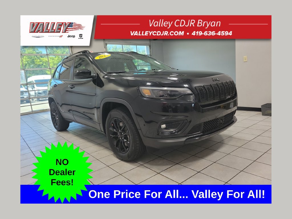 Used 2023 Jeep Cherokee Altitude Lux