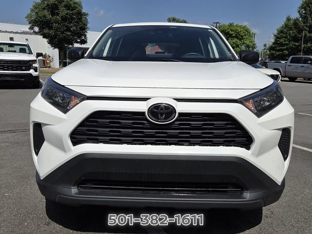 Used 2022 Toyota RAV4 LE AWD/4WD image 8