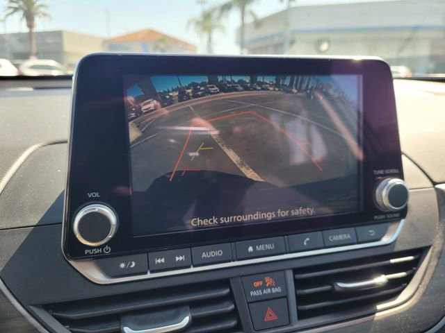 Used 2025 Nissan Altima 2.5 SV FWD image 18