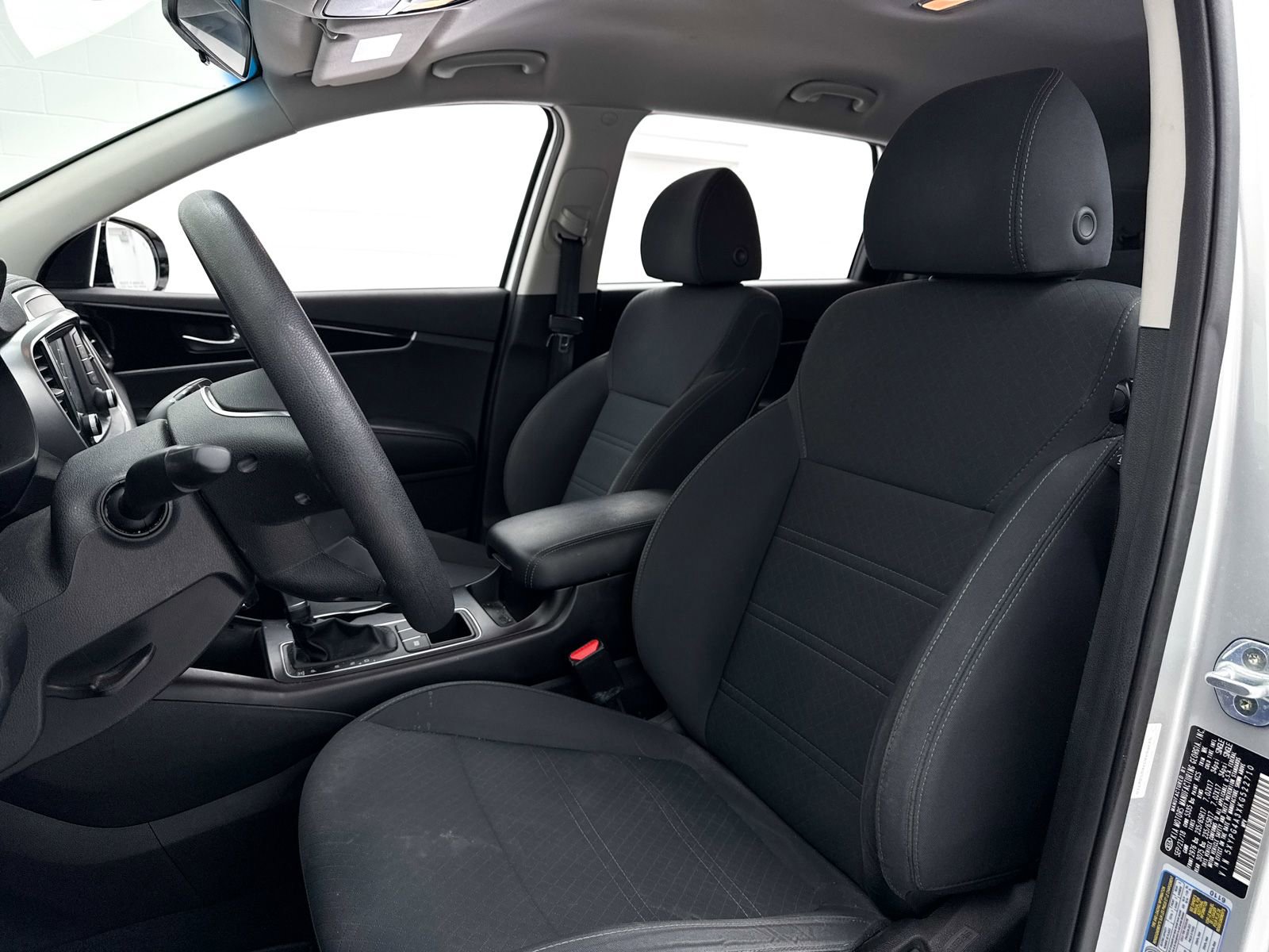 Used 2019 Kia Sorento LX image 20