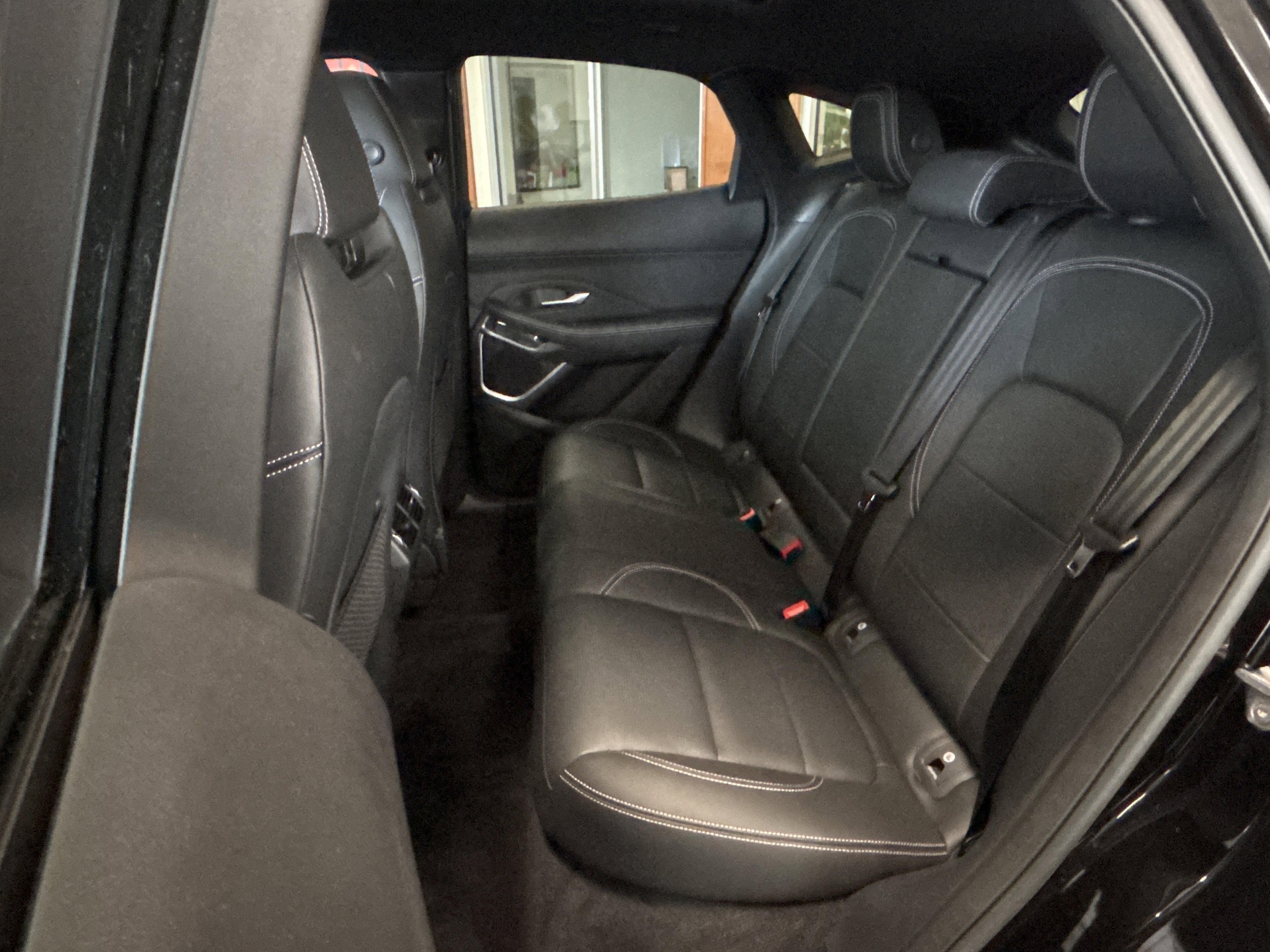 Used 2024 Jaguar E-PACE R-Dynamic SE image 16