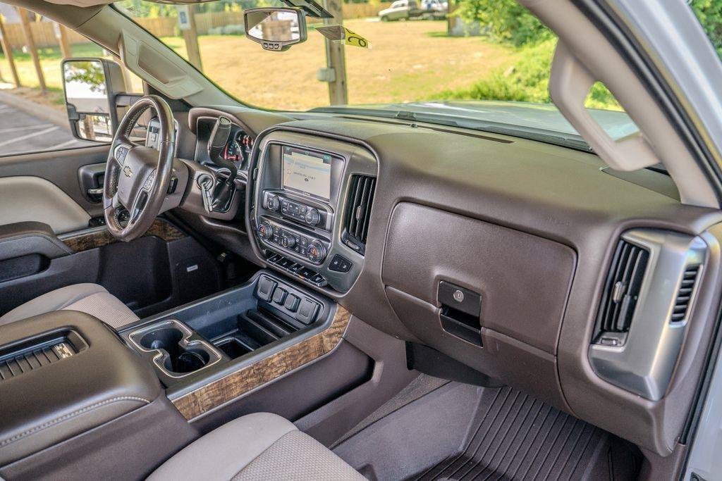 Used 2019 Chevrolet Silverado 3500 LT w/ LT Convenience Package AWD/4WD image 21