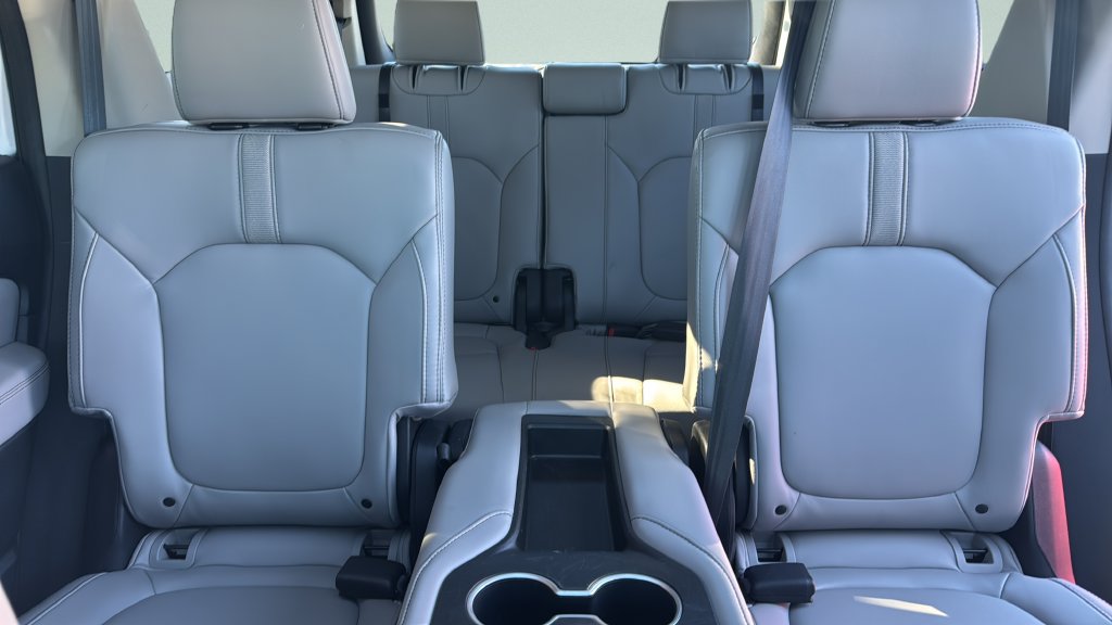 Used 2024 Honda Pilot Touring image 17