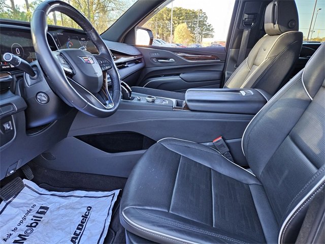 Used 2023 Cadillac Escalade ESV Premium Luxury image 7