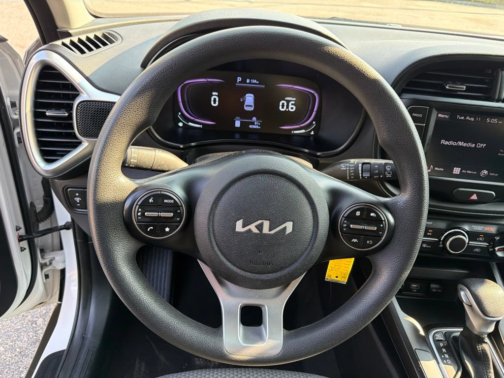 Certified 2023 Kia Soul LX w/ Option Group 015 FWD image 15