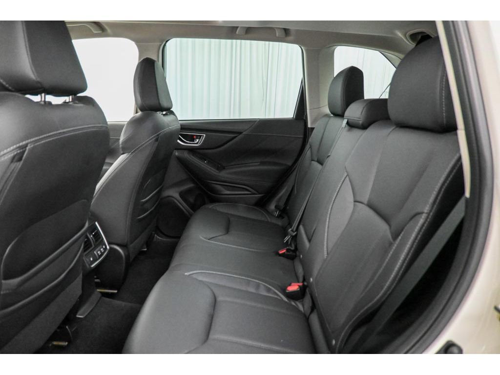 Used 2022 Subaru Forester Touring image 26