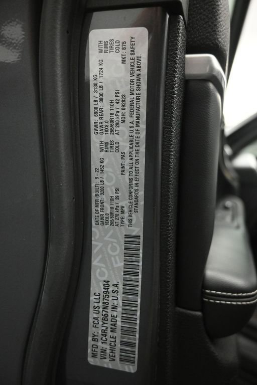 Used 2022 Jeep Grand Cherokee Limited 4xe image 33