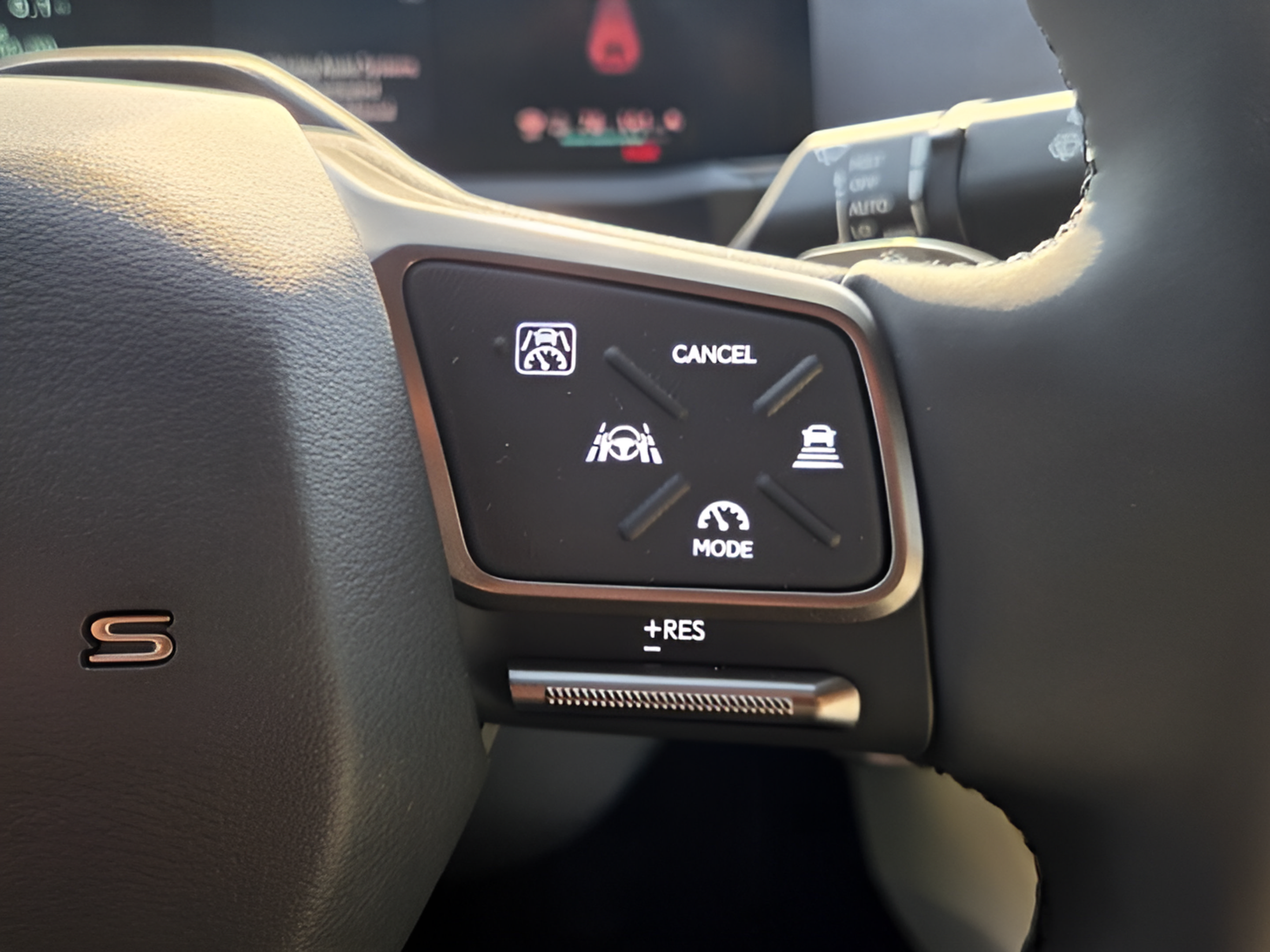 New 2026 Lexus ES 350e w/ Accessory Package (Z2) FWD image 27