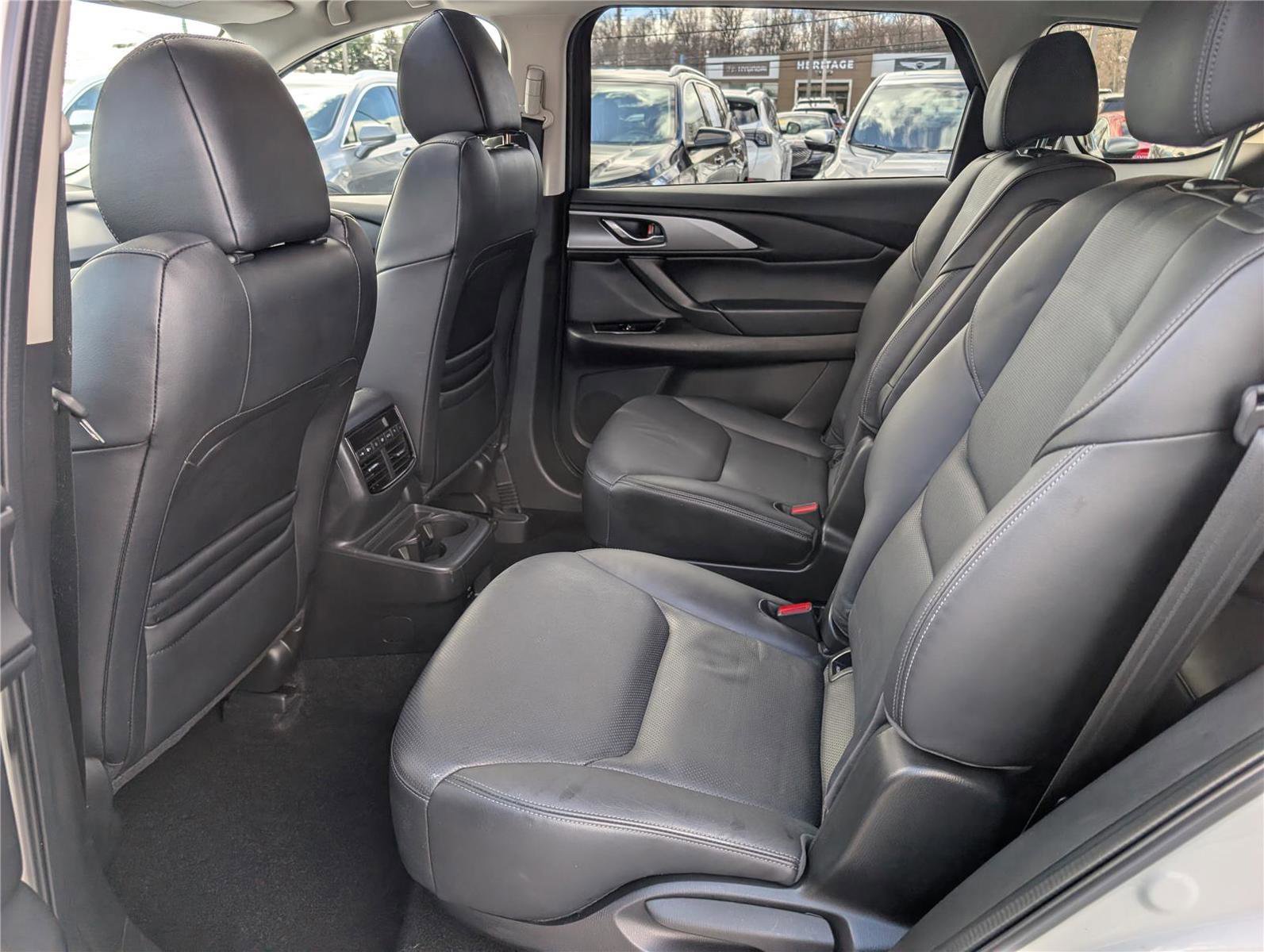 Used 2023 MAZDA CX-9 Touring image 16